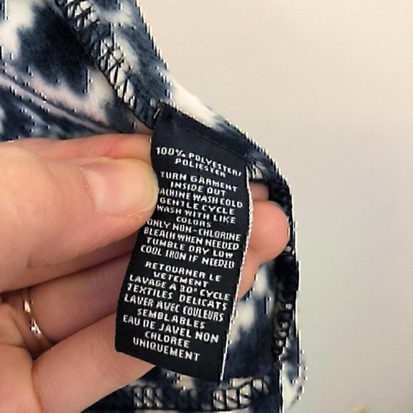 NEW NWT AMERICAN LIVING Blue Navy Cream Aztec Tribal Print Fleece Vest Small S - Picture 9 of 12